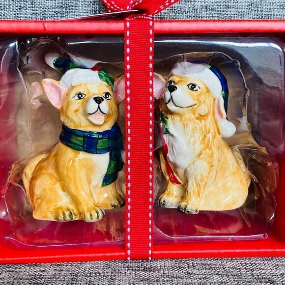 NWT Blue Sky Ceramic 2-pc Dog Christmas Salt & Pepper Shakers Set - Picture 1 of 3